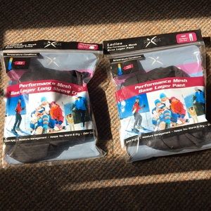 Performance base layer long sleeve top leggings